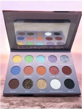 New ILLUMINATI X ISA GLAM PALETTE